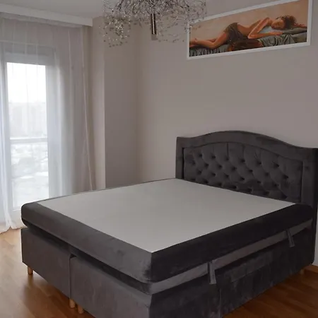 شقة Astra Lux
